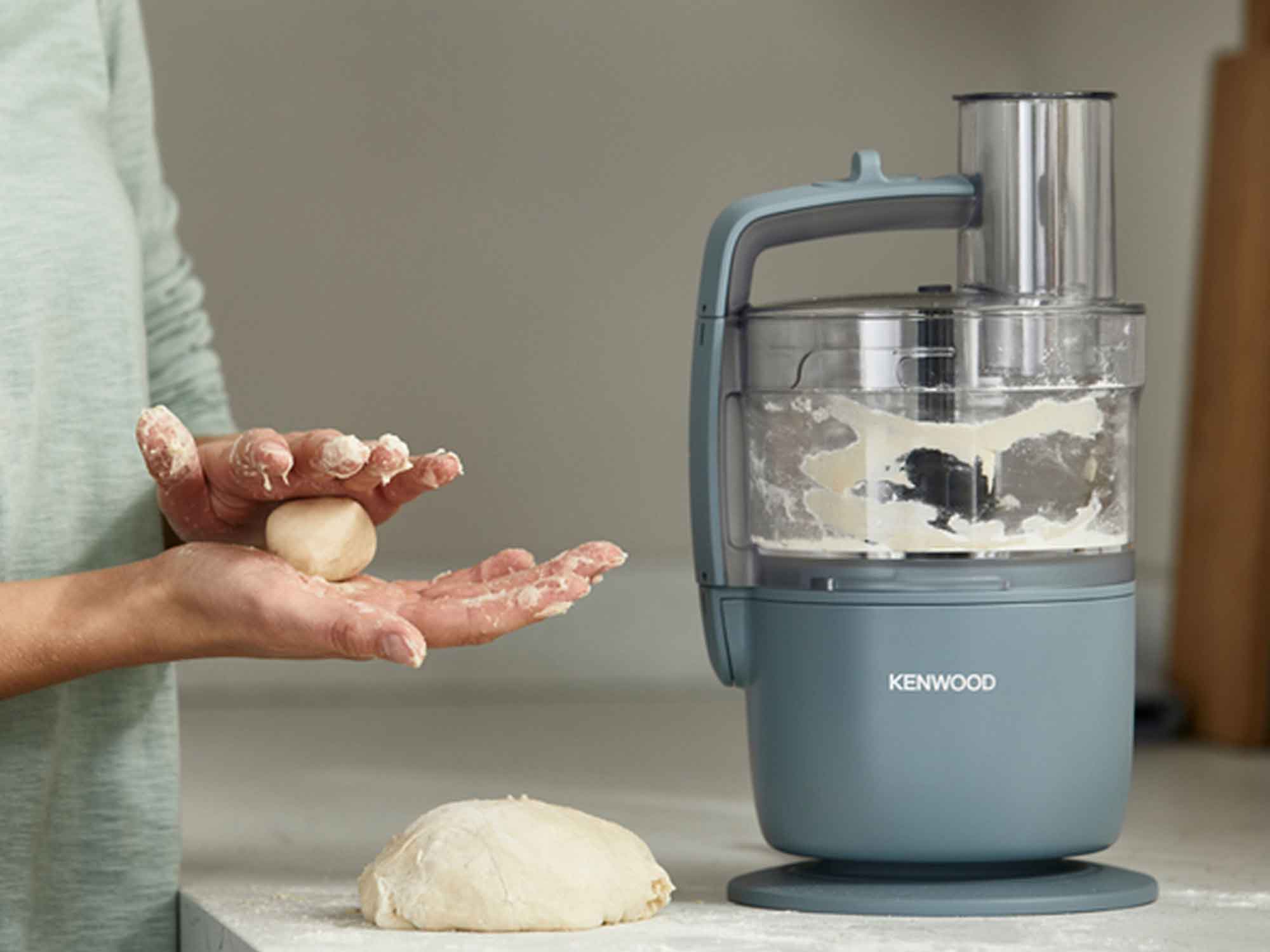 Onlayn mini yubkalardagi lesbiyanlik porno videolar